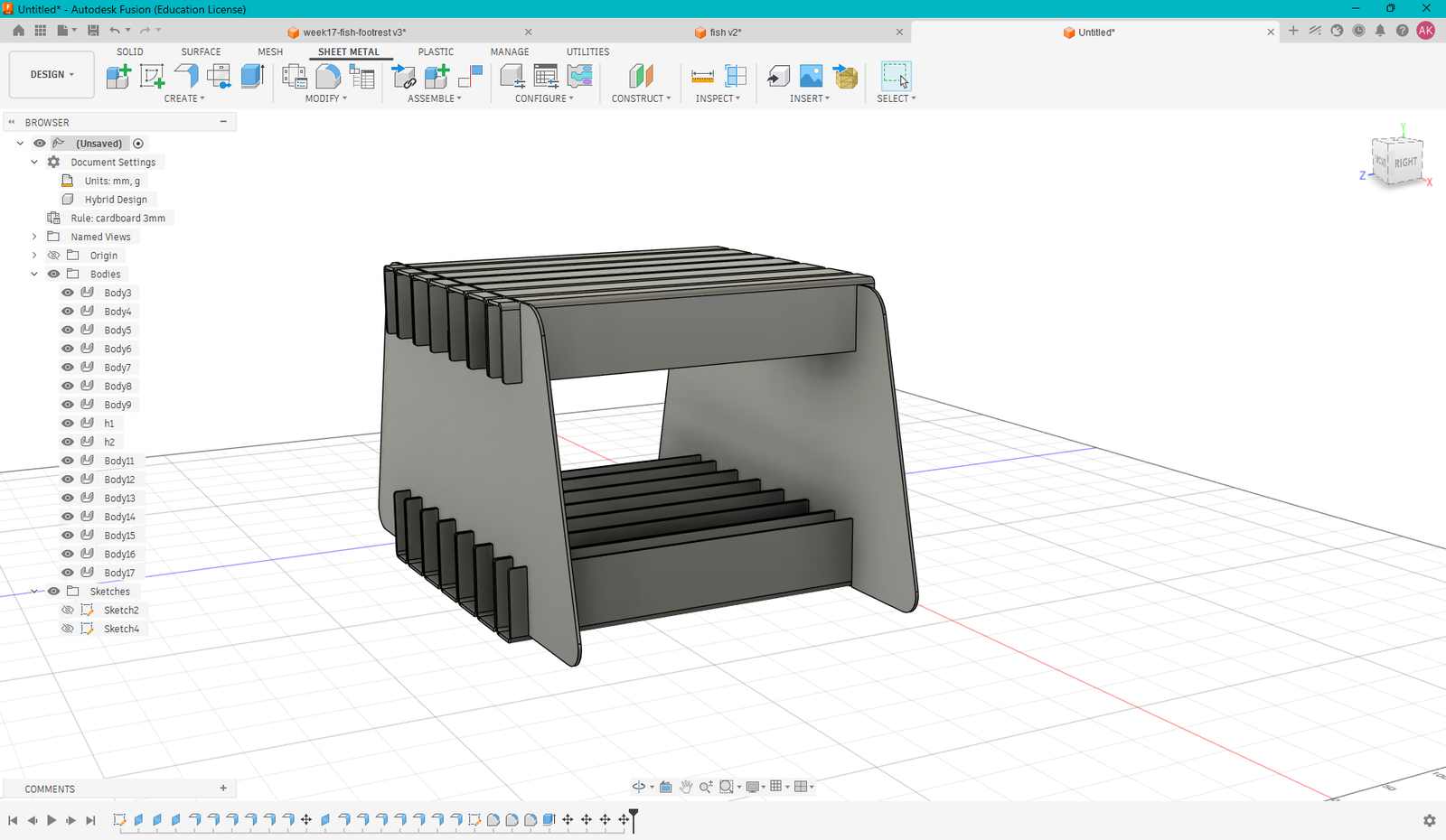 Now the model is complete and the vertical and horizontal parts are interlocked.